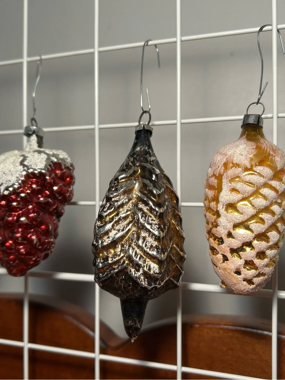 Lot of 4 Vintage Christmas Ornaments